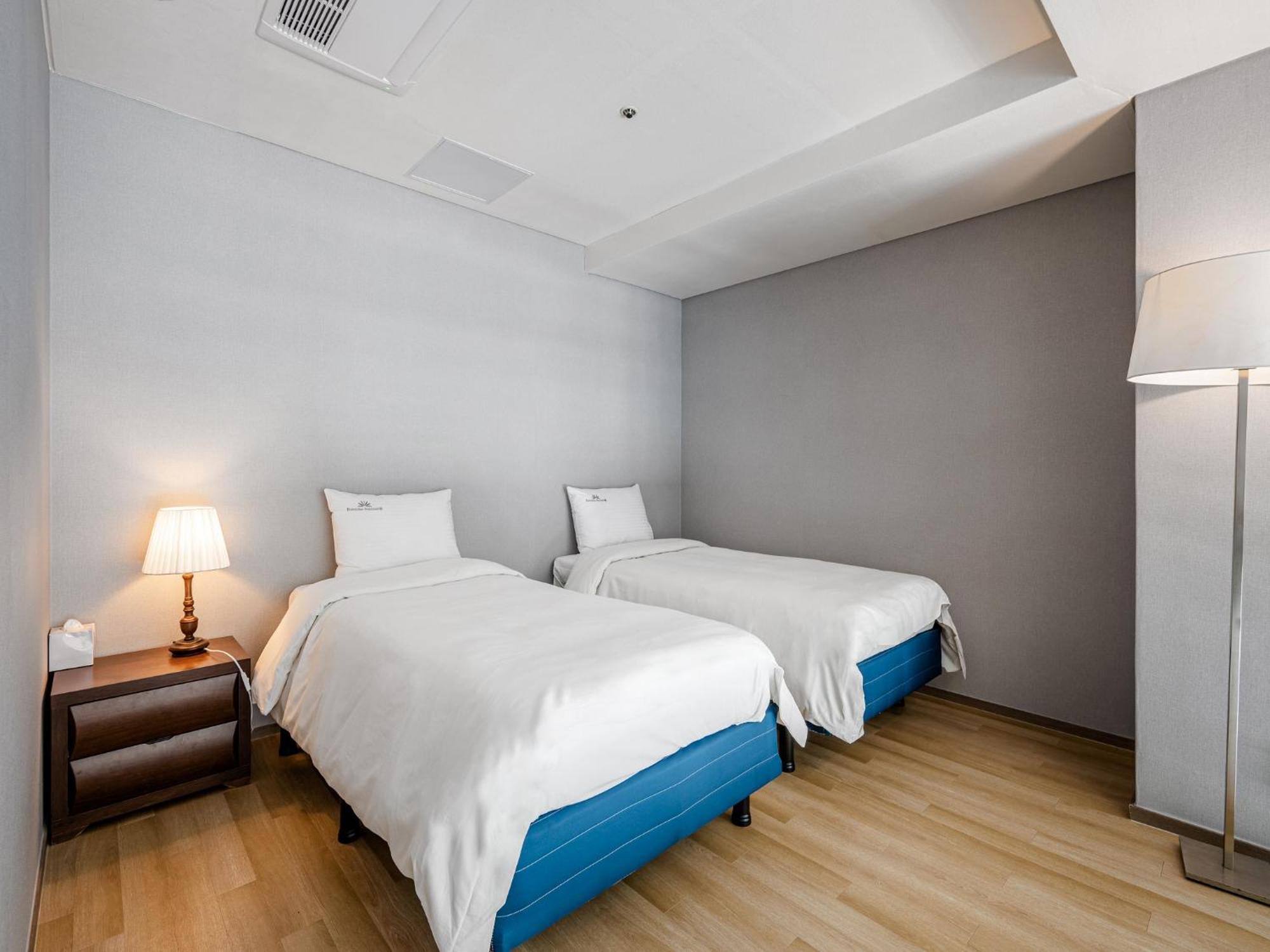 Haeundae Seacloud Hotel Residence Busan Exterior photo