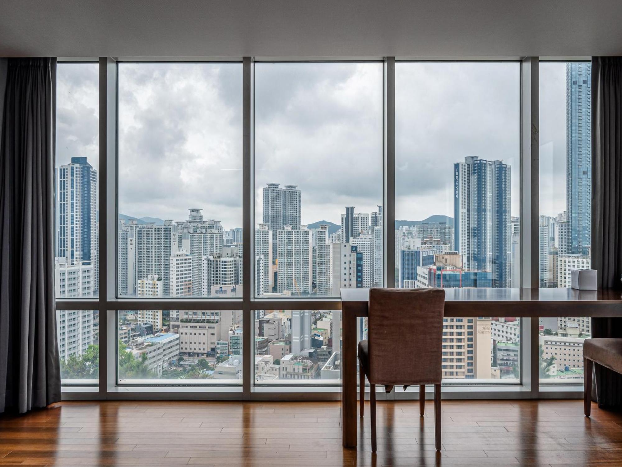 Haeundae Seacloud Hotel Residence Busan Exterior photo