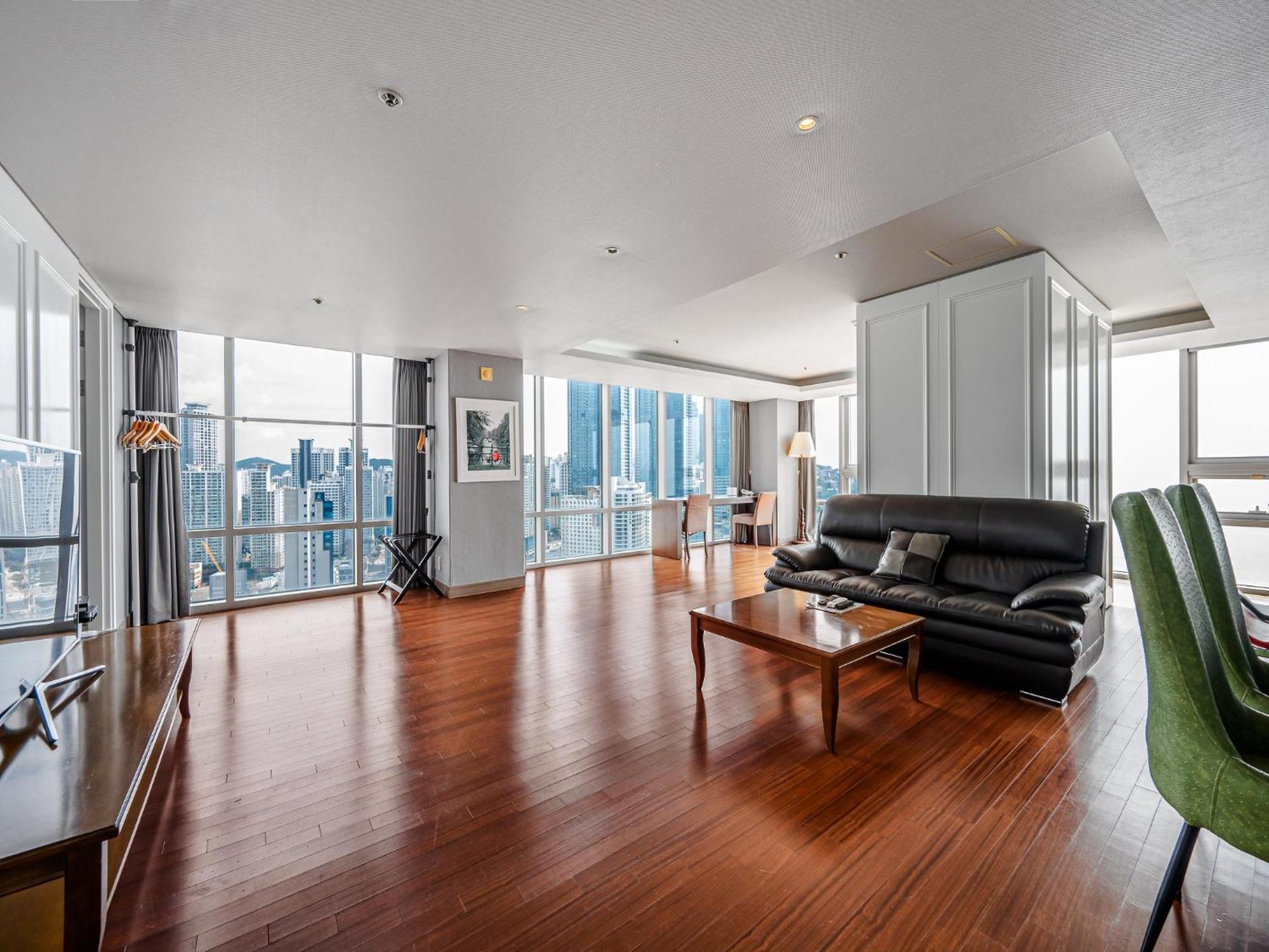 Haeundae Seacloud Hotel Residence Busan Exterior photo
