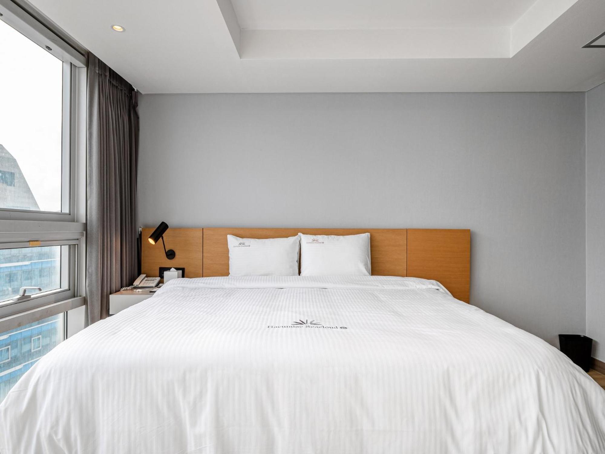 Haeundae Seacloud Hotel Residence Busan Exterior photo