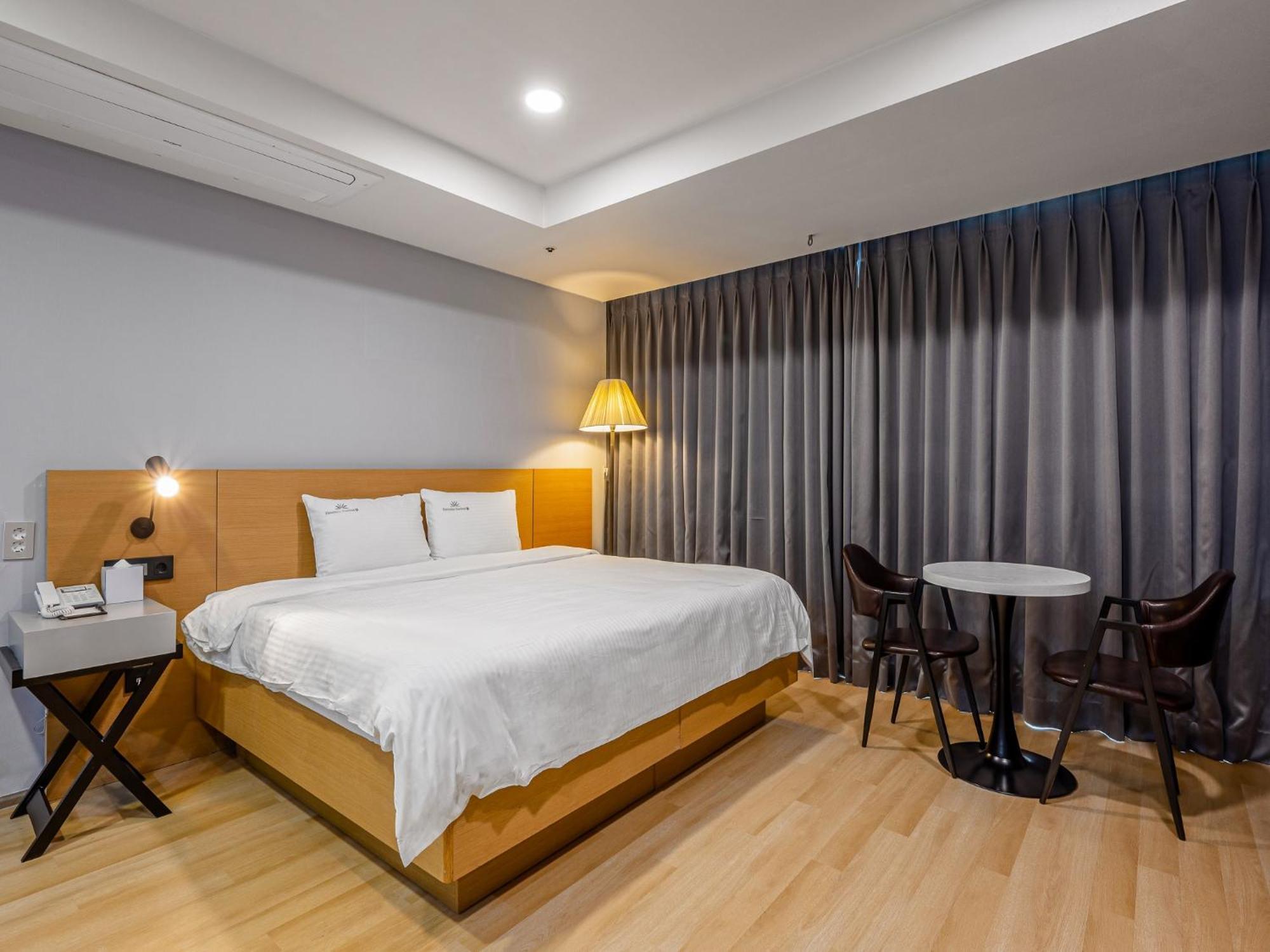 Haeundae Seacloud Hotel Residence Busan Exterior photo