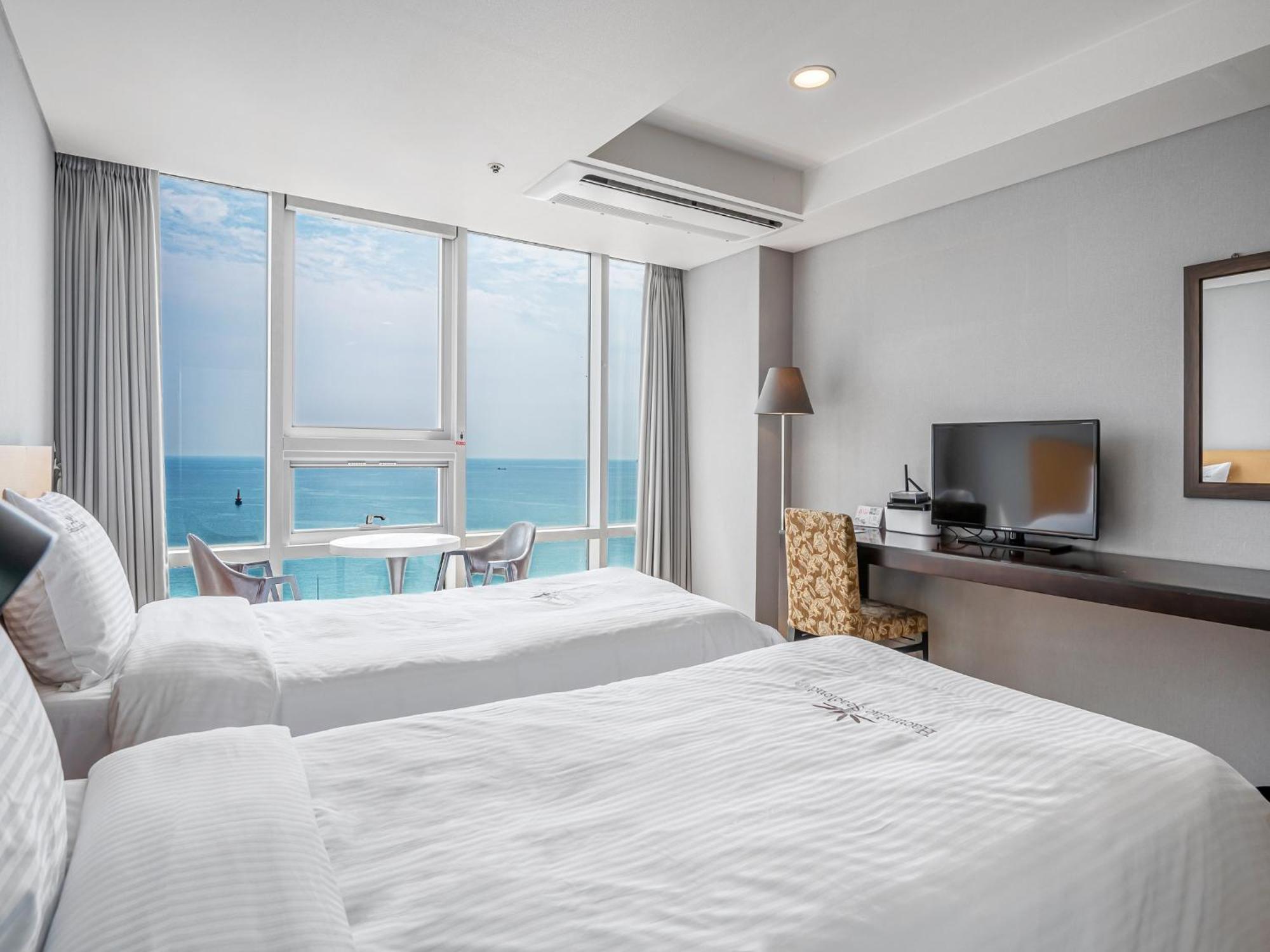 Haeundae Seacloud Hotel Residence Busan Exterior photo