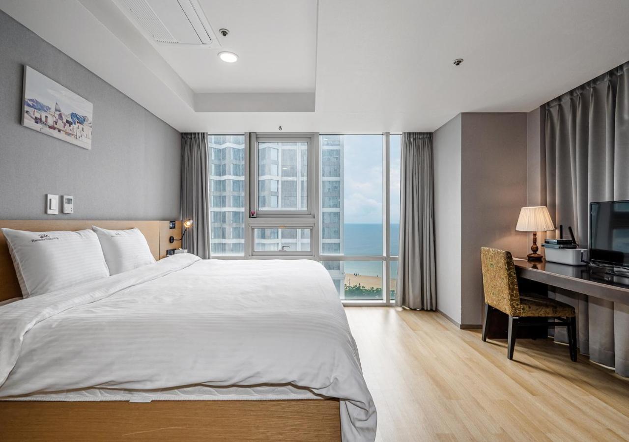 Haeundae Seacloud Hotel Residence Busan Exterior photo
